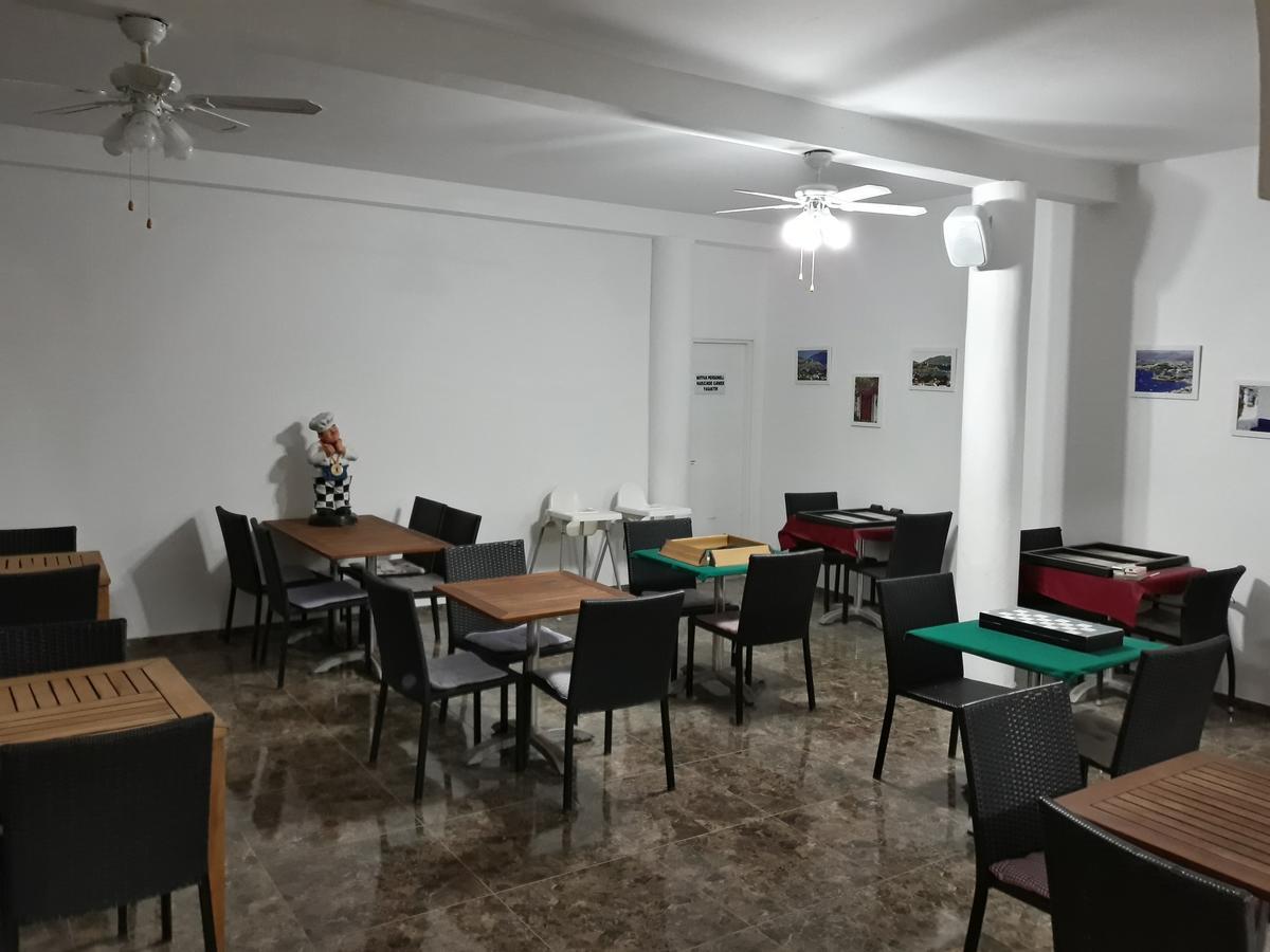 Mini Star Hotel Bitez Kültér fotó